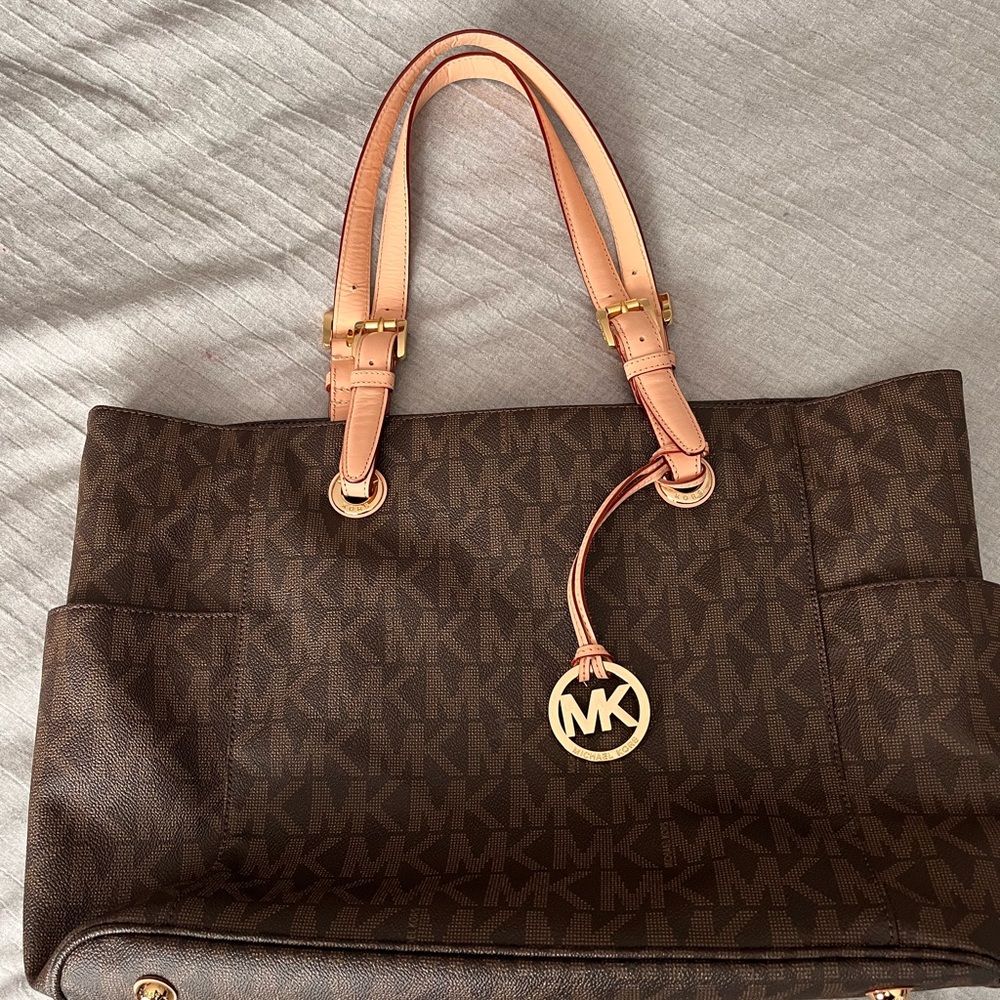 Like new Michael Kors large laptop tote
